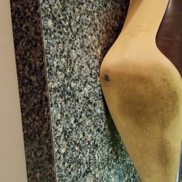 Shoes - Picture 2 of 3